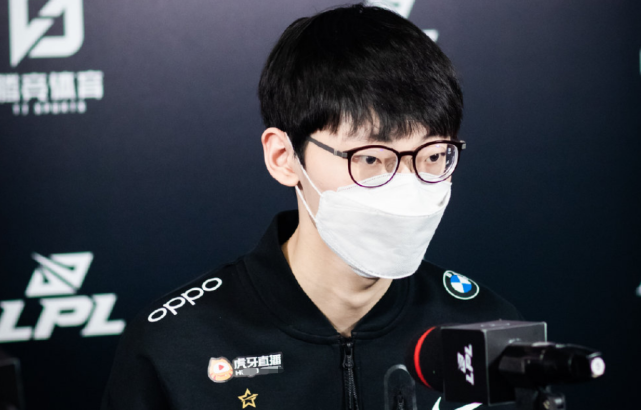 kaiyun-TheShy重要时刻战术调整,热火带队取胜!赢得满堂喝彩-kaiyun